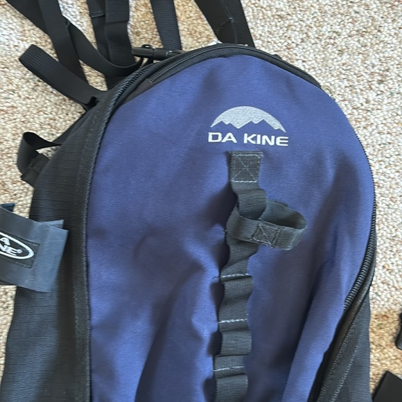 Da Kine backpack - Picture 2 of 7